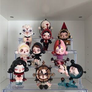 SKULLPANDA Image Of Reality Series
Figures, Whole Set